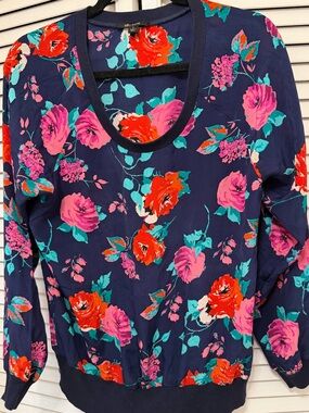 Ella Moss 100% silk floral blouse size small